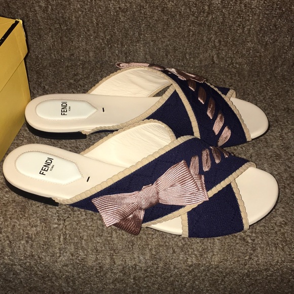 🇮🇹 NWT Authentic FENDI Navy Knit/Leather Sandals - Picture 7 of 8